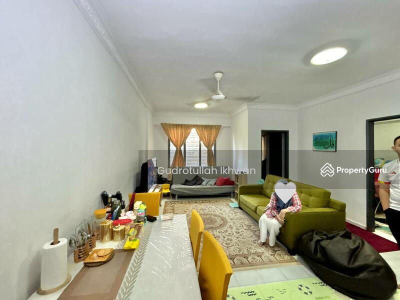 For Sale - Garden Park