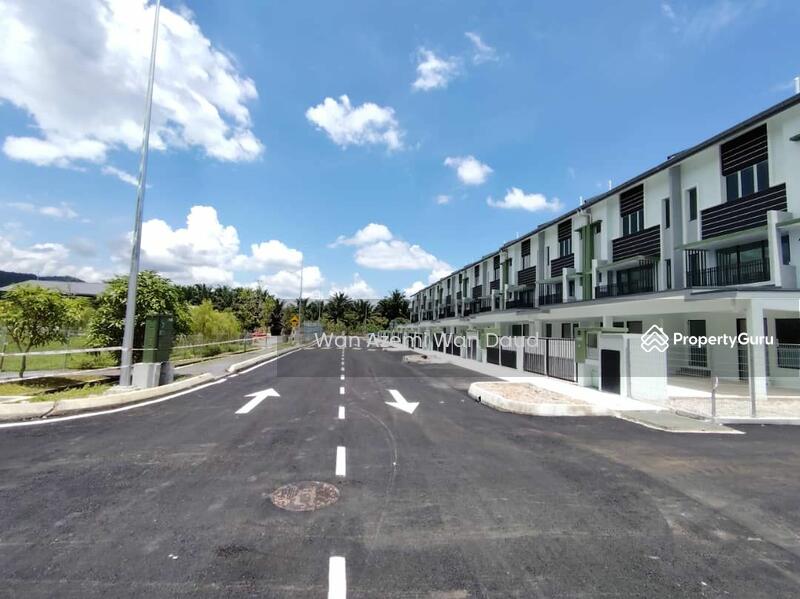 For Sale - 3-storey Terraced House at Antara Gapi
