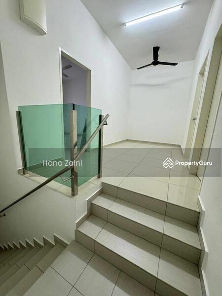 Untuk Disewa - Tiara Sendayan