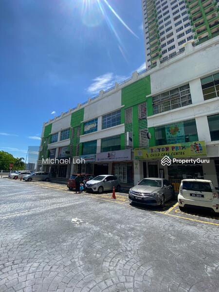 For Rent - oug parklane shop lot