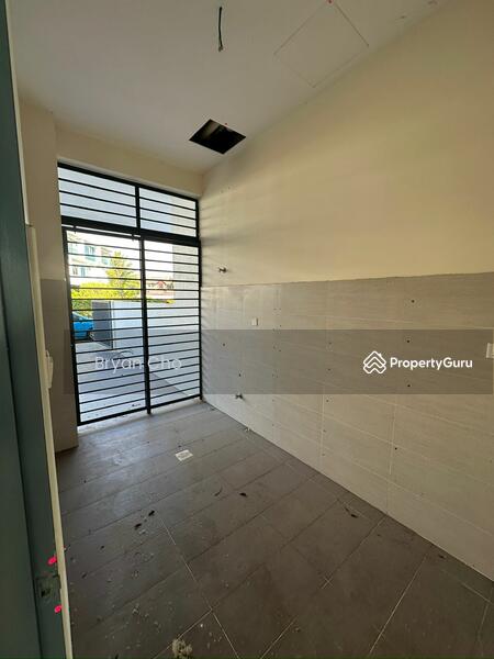 Untuk Dijual - [Below market | Facing Open] 2.5 Storey 20 x 75 Taman Nusaputra timur