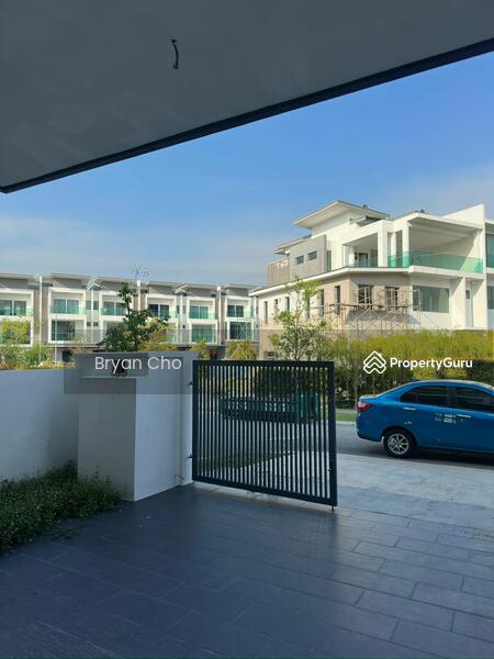 Untuk Dijual - [Below market | Facing Open] 2.5 Storey 20 x 75 Taman Nusaputra timur