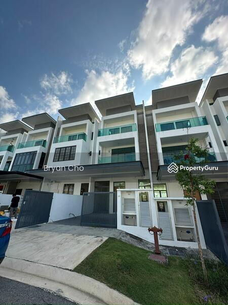 Untuk Dijual - [Below market | Facing Open] 2.5 Storey 20 x 75 Taman Nusaputra timur