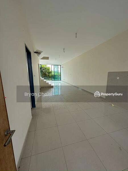Untuk Dijual - [Below market | Facing Open] 2.5 Storey 20 x 75 Taman Nusaputra timur