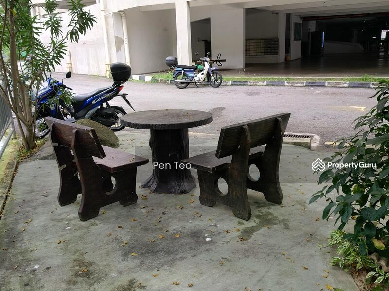 Untuk Disewa - Ara Green
