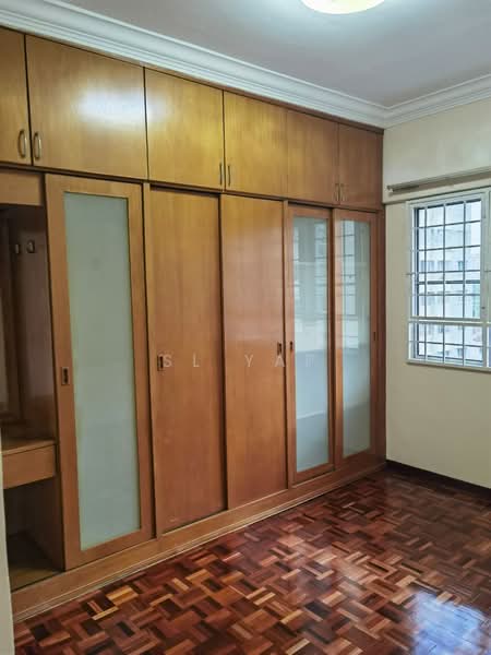 Condominium for Sale at Danau Idaman - SL Yap - Bedroom - PropertyGuru.com.my