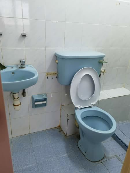 Condominium for Sale at Danau Idaman - SL Yap - Bathroom - PropertyGuru.com.my