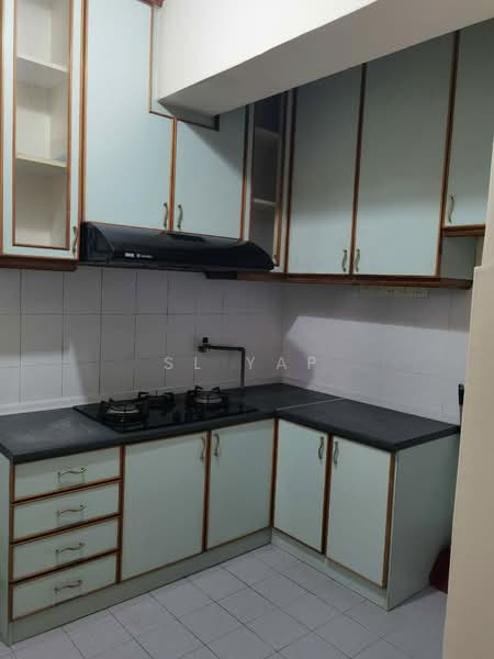 Condominium for Sale at Danau Idaman - SL Yap - Kitchen - PropertyGuru.com.my