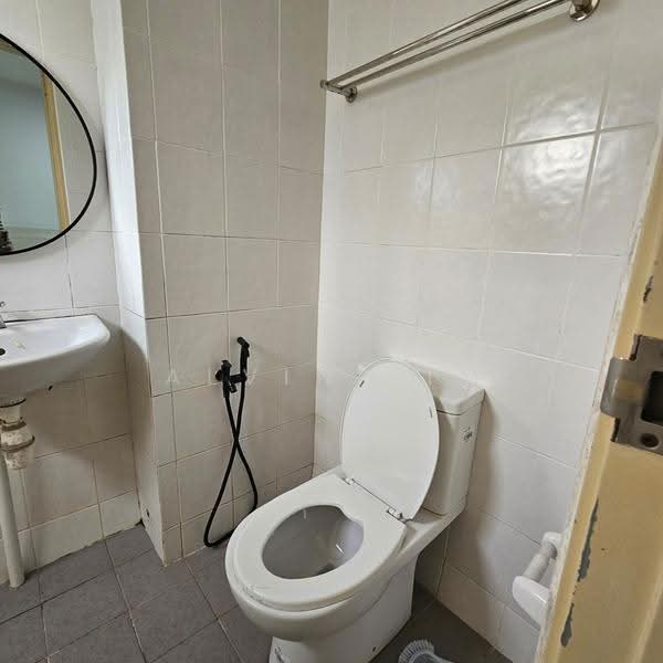 Apartment for Rent at Seri Pinang - Alvin Lim - Bathroom - PropertyGuru.com.my