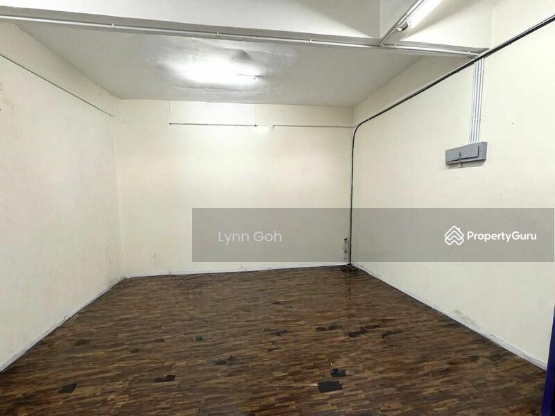 For Sale - Shop / Office at Kampung Valdor