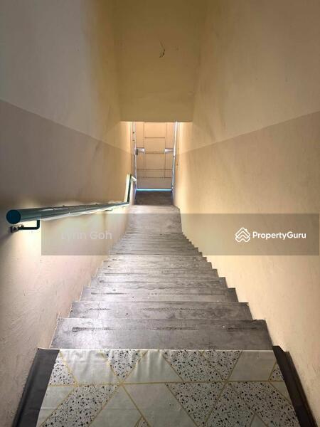 For Sale - Shop / Office at Kampung Valdor