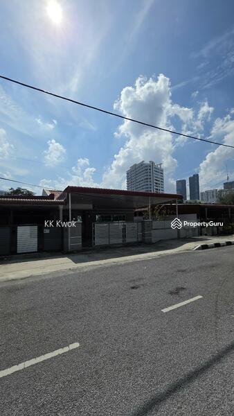 Untuk Dijual - Bayan Baru Mayang Pasir Semi Detached Single Storey House.