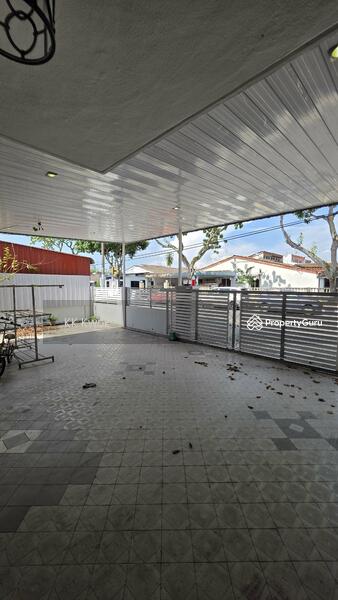 Untuk Dijual - Bayan Baru Mayang Pasir Semi Detached Single Storey House.