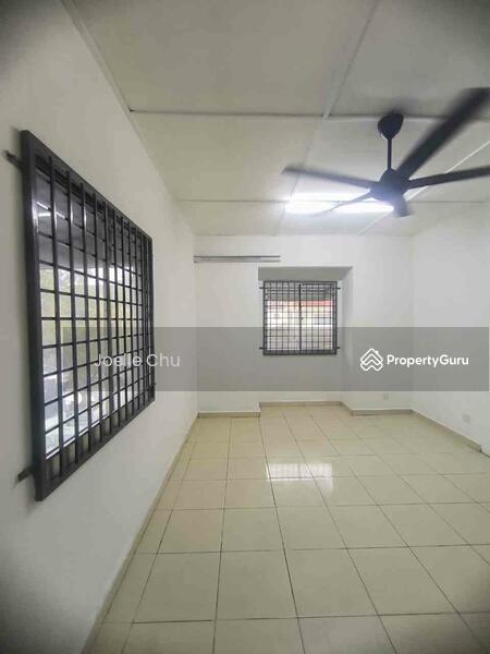 Terraced House for Sale in Bandar Country Homes (Rawang) - Joelle Chu - PropertyGuru.com.my