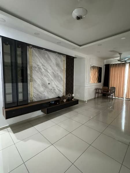 Kediaman Servis untuk Dijual di Parkland Residence - BL Bong - Living Room - PropertyGuru.com.my