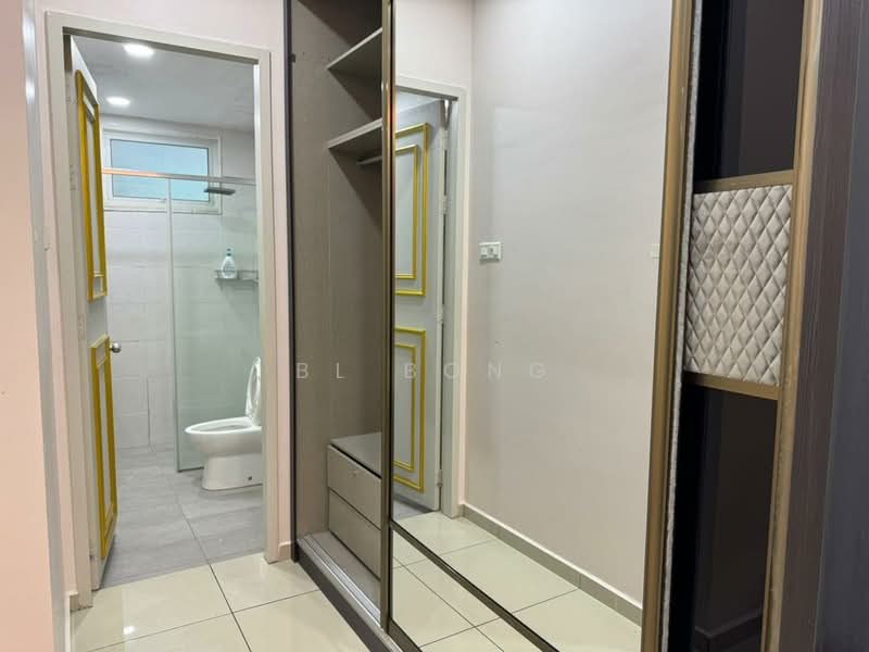 Kediaman Servis untuk Dijual di Parkland Residence - BL Bong - Bathroom - PropertyGuru.com.my