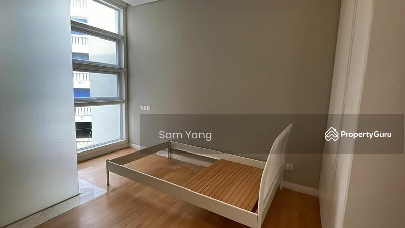 4th bedroom with toilet