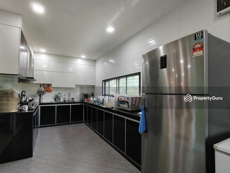 For Sale - Seri Austin Seris Austins