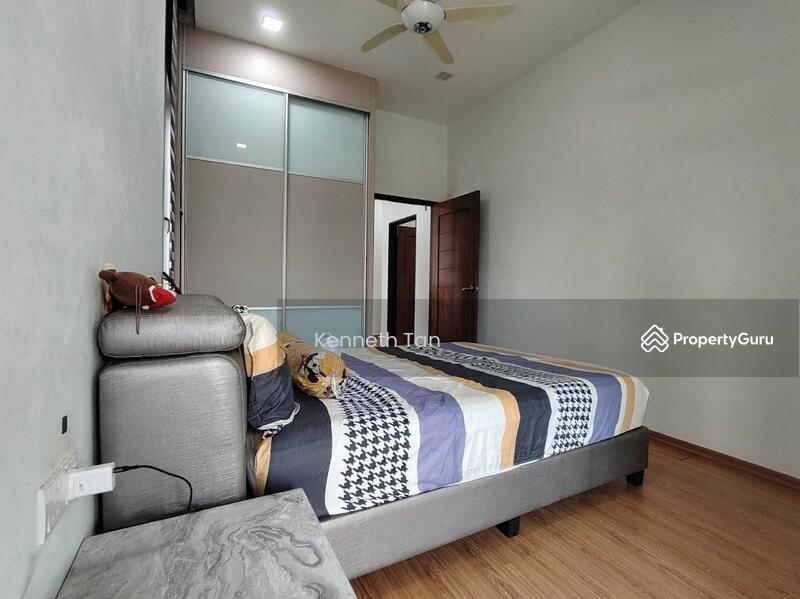 For Sale - Seri Austin Seris Austins