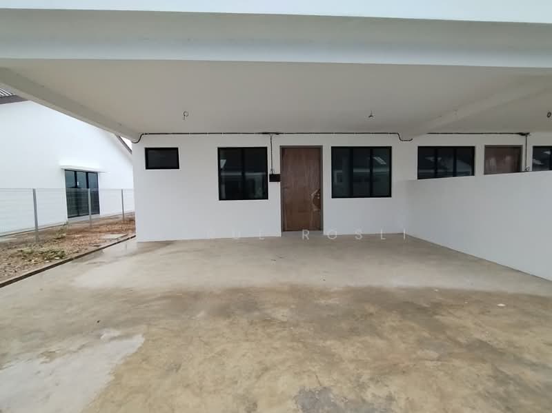 Rumah Berkembar untuk Dijual di Kampung Sematang Gunung (Gunong) - Hasrul Rosli - Exterior - PropertyGuru.com.my