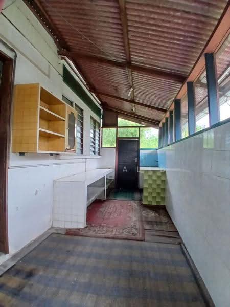 Bungalow House for Sale in Kampung Boyan (Taiping) - Iza Talib - Kitchen - PropertyGuru.com.my