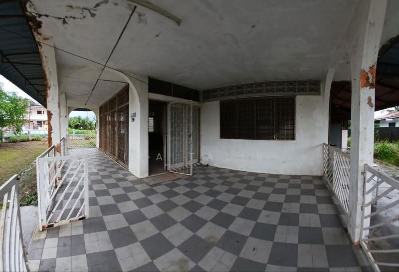 Bungalow House for Sale in Kampung Boyan (Taiping) - Iza Talib - Exterior - PropertyGuru.com.my