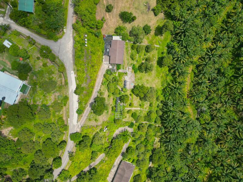 For Sale - 1.062 acres Orchard Height Land with Fully Furnished House For Sale