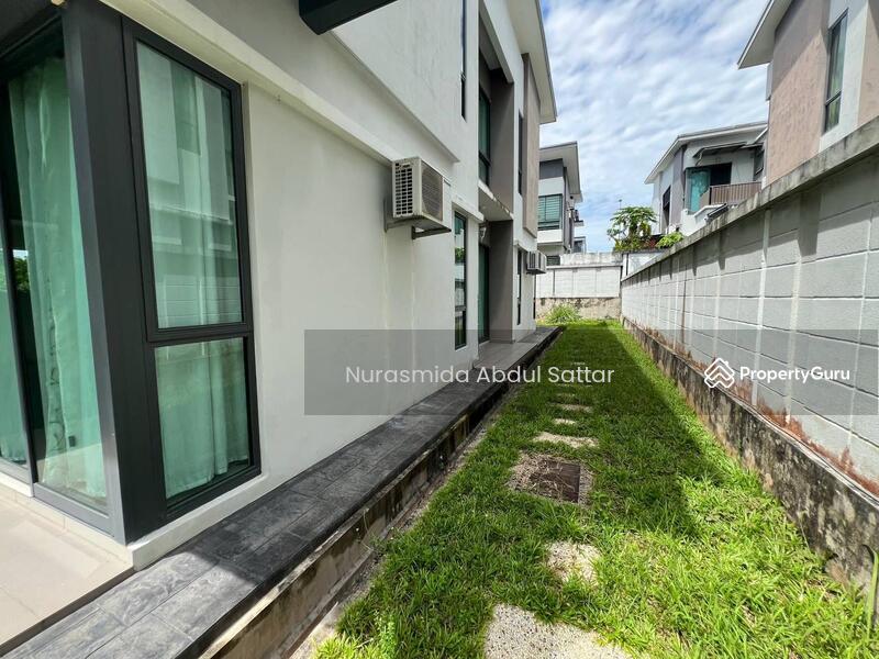 For Rent - Aviva Green