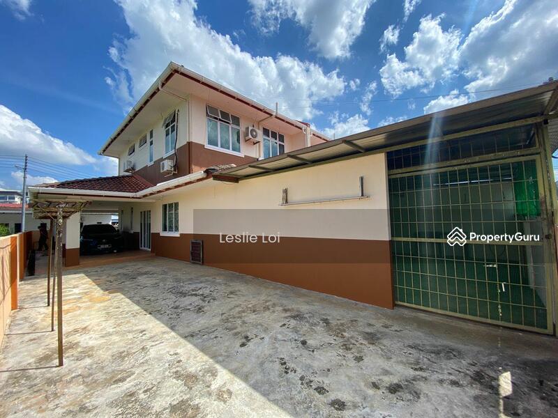 For Sale - Jalan Stutong (Woodland) Double Storey Corner