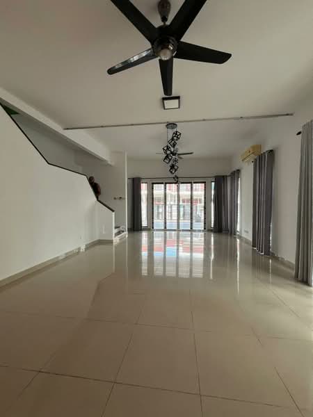 Rumah Teres untuk Dijual di Alam Impian (Shah Alam) - LS Chu - Living Room - PropertyGuru.com.my