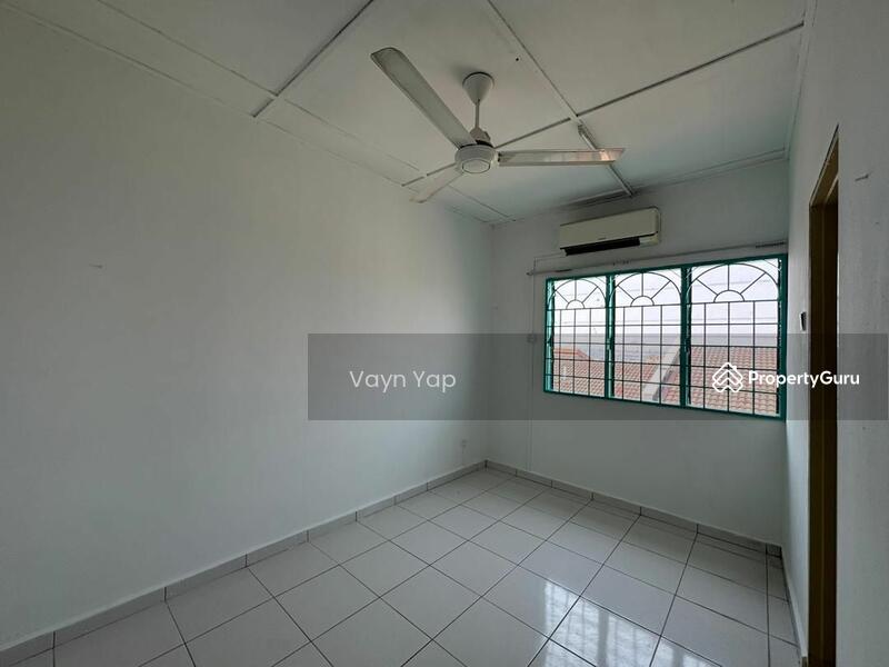 For Rent - 2-storey Terrace House at Taman Bukit Serdang