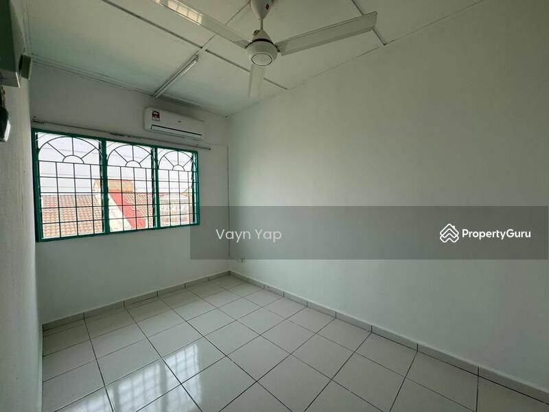 For Rent - 2-storey Terrace House at Taman Bukit Serdang