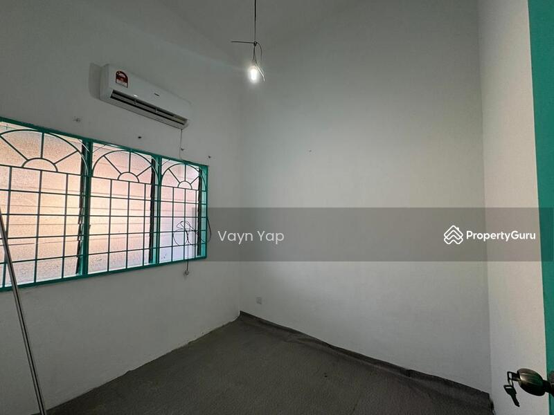 For Rent - 2-storey Terrace House at Taman Bukit Serdang
