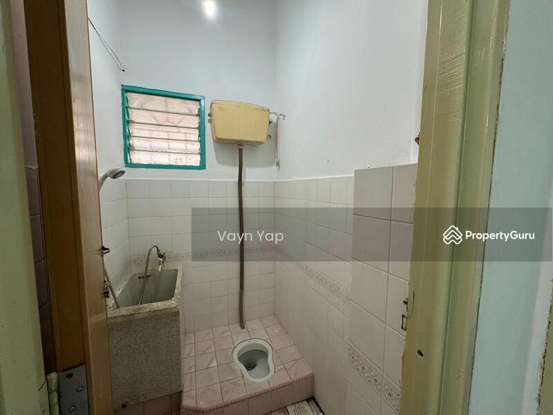 For Rent - 2-storey Terrace House at Taman Bukit Serdang