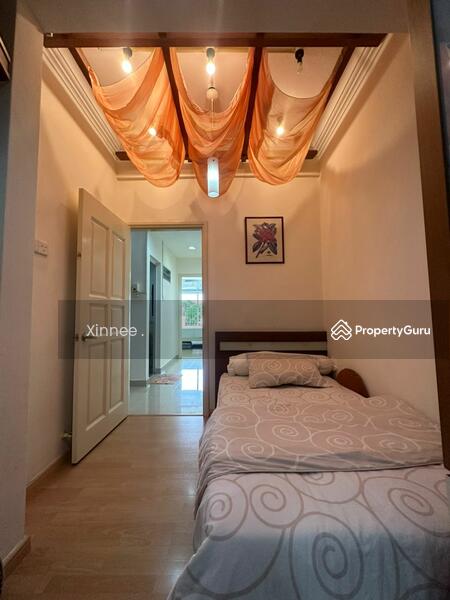 Untuk Disewa - Triple Storey Terrace Tanjung Bungah