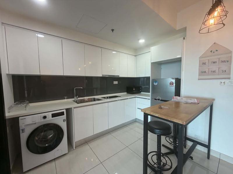 Kediaman Servis untuk Disewa di Almas - Terence Eo - Kitchen - PropertyGuru.com.my