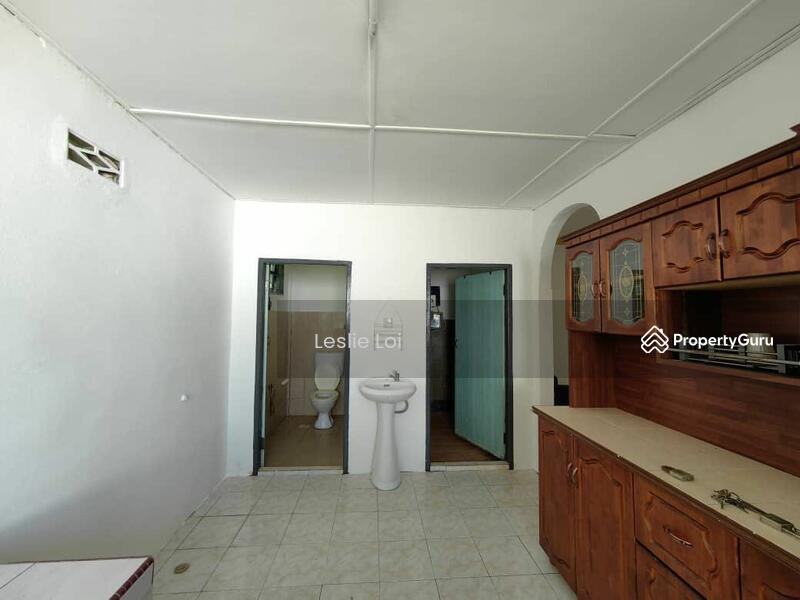 Untuk Dijual - Single Storey Corner Samarindah