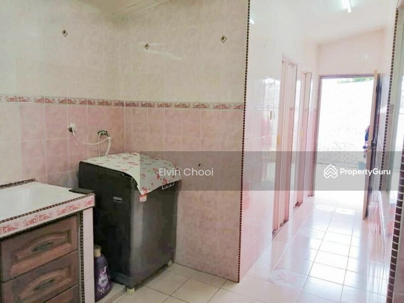 Untuk Dijual - Semi-Detached House at Bandar Rinching