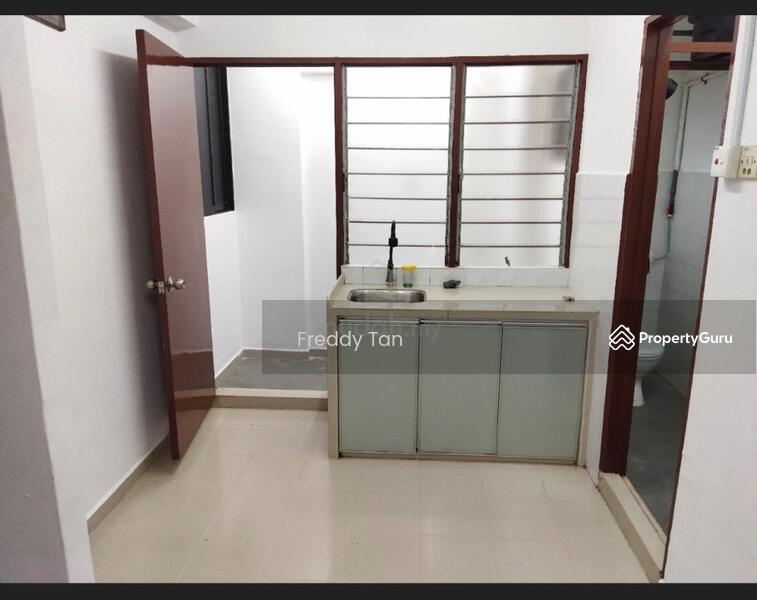 Untuk Disewa - Krystal Heights