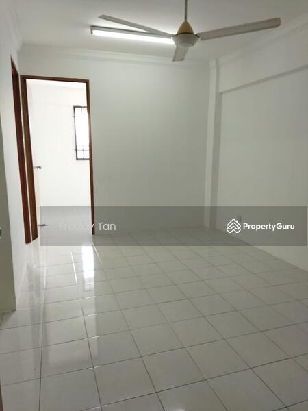 Untuk Disewa - Krystal Heights