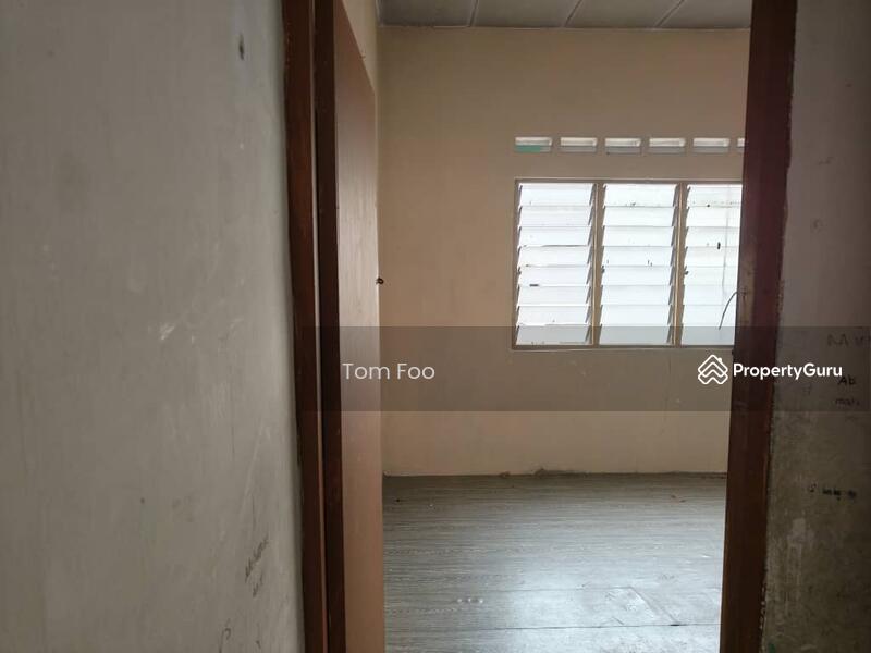 Untuk Dijual - Taman Megah