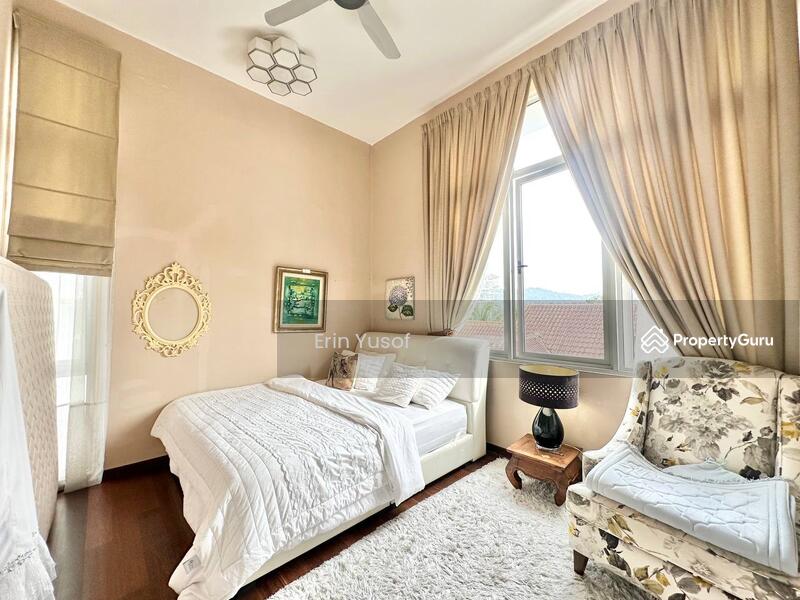 For Rent - Villa Laman Cahaya