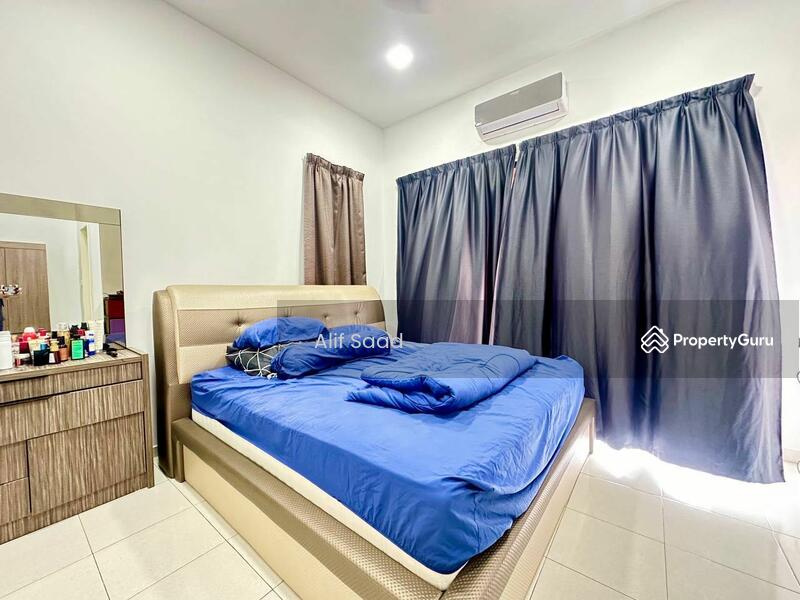 For Sale - Myra Alam