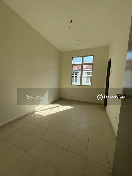 Rumah Teres untuk Dijual di Port Dickson (Negeri Sembilan) - Roy Law - PropertyGuru.com.my