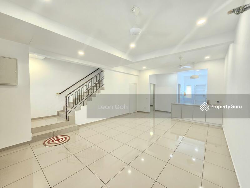 For Sale - Livia Rimbayu