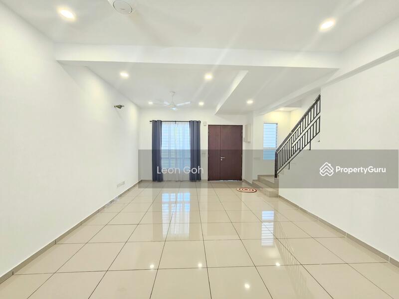 For Sale - Livia Rimbayu
