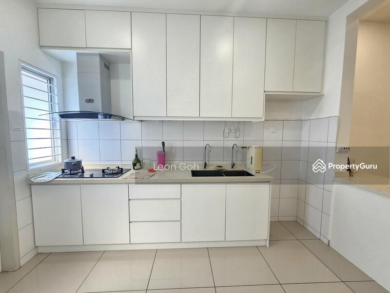 For Sale - Livia Rimbayu