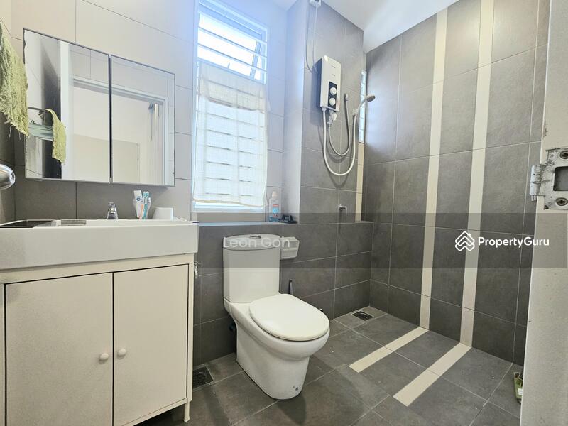 For Sale - Livia Rimbayu