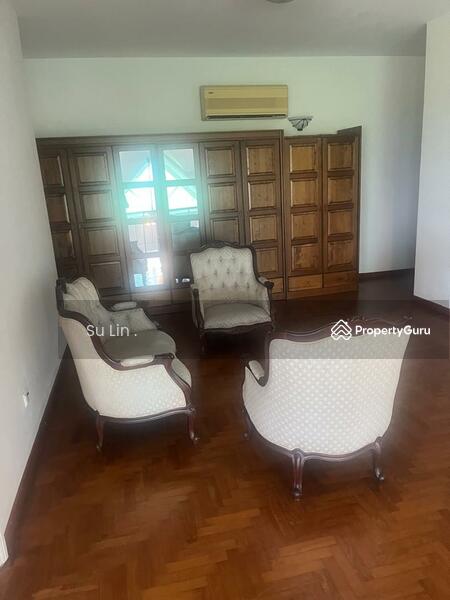 For Rent - Petrie Condominium