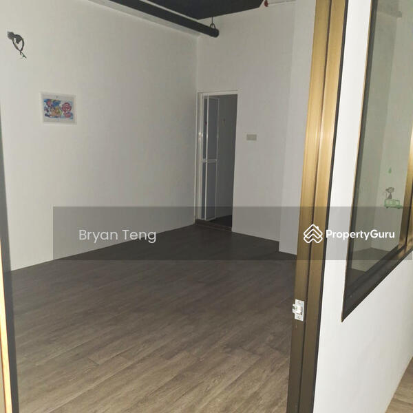 For Rent - 2ND FLOOR SHOP AT GOLDEN TRIANGLE BAYAN LEPAS STRATEGY LOCATION WORTH RENT